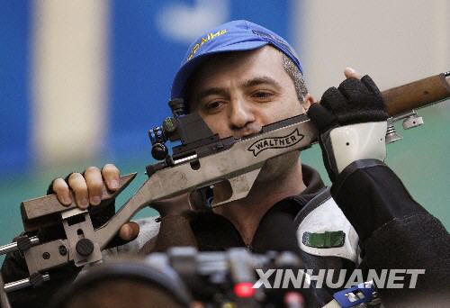 Срочно: Артур Айвазян из Украины -- чемпион Олимпиады-2008 в стрельбе из винтовки лежа среди мужчин3