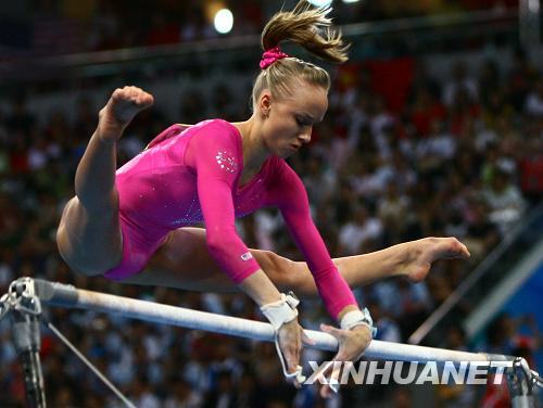 Срочно: Американская гимнастка Анастасия Люкин -- чемпионка Олимпиады в спортивной гимнастике в многоборье3