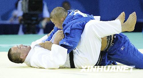 Японский дзюдоист стал Олимпийским чемпионом в весовой категории свыше 100 кг