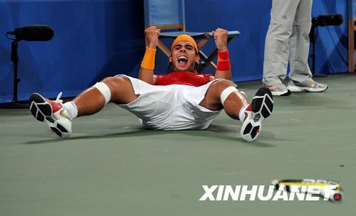 Испанский теннисист Р.Надаль обыграл Н.Джоковича и вышел в финал Олимпийского турнира по теннису в одиночном разряде