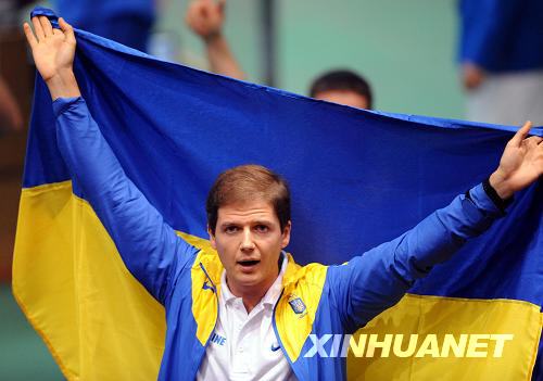 Олександр Петрив из Украины -- чемпион Олимпиады-2008 в стрельбе из скоростного пистолета с 25 м