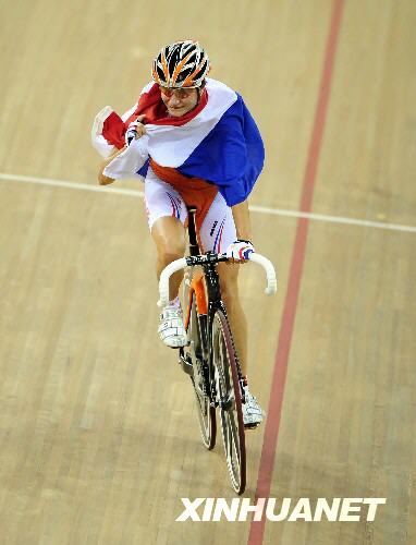 Голландка Мариан Вос стала чемпионкой Олимпиады-2008 на велотреке в гонке по очкам. 1