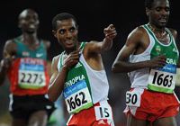 спортсмен из Эфиопии Кенениса Бекеле завоевал 'золото' в беге на 10000 метров среди мужчин на Пекинской Олимпиаде