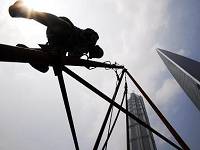 Звание «самого высокого сооружения Китая» завоевал Шанхайский центр, его высота составляет 632 метра