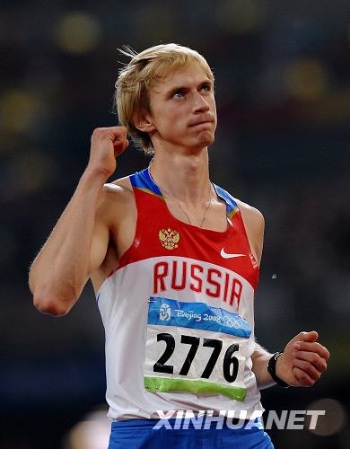 Российский спортсмен Андрей Сильнов стал чемпионом Олимпиады-2008 в прыжках в высоту