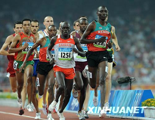 Бегун из Бахрейна Рашид Рамзи -- чемпион Олимпиады-2008 в беге на 1500 м