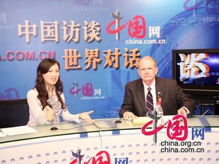 Глава Олимпийской делегации США Чарльз Ли: Мне нравится Яо Мин. Пекин - необыкновенный город!