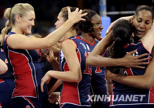 Срочно: Женская сборная США по волейболу выиграла у кубинской сборной в полуфинале7