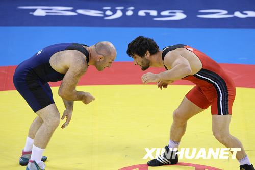 Спортсмен из Грузии Ревази Миндорашвили стал олимпийским чемпионом по вольной борьбе в весовой категории до 84 кг4