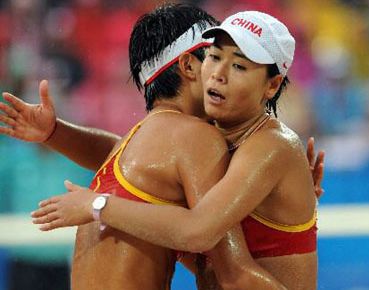 Китайский дуэт Тянь Цзя/Ван Цзе завоевал 'серебро' по женскому пляжному волейболу