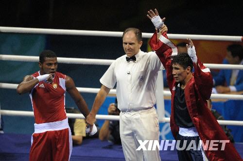 Спортсмен из Казахстана Бакыт Сарсекбаев завоевал 'золото' в финале по боксу в весовой категории до 69 кг2