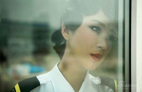 Мяо Пу в новом альбоме «В аэропорту»