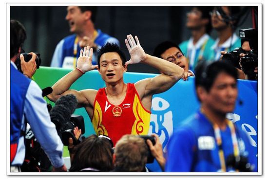 Китайский гимнаст Ян Вэй – чемпион Олимпиады-2008 по спортивной гимнастике (многоборье).