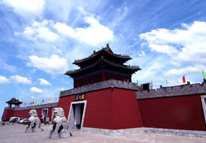 Экскурсия по музею 'старой администрации' города Кайфэнфу провинции Хэнань
