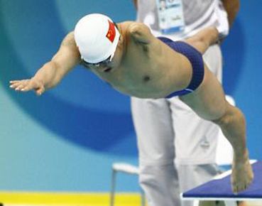 Китайский пловец Тянь Жун побил мировой рекорд в плавании баттерфляем на 50 м в категории S7