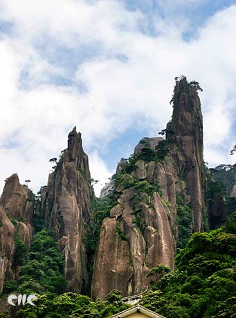Одна из самых красивых гор Китая - Саньциншань 