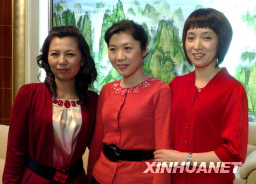 На снимках: жена Лю Бомина – Чжан Яо, жена Цзин Хайпэна – Чжан Пин, жена Чжай Чжигана – Чжан Шуцзин.