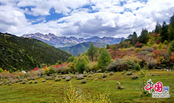 «Земной рай» в горах – жилые дома тибетской национальности