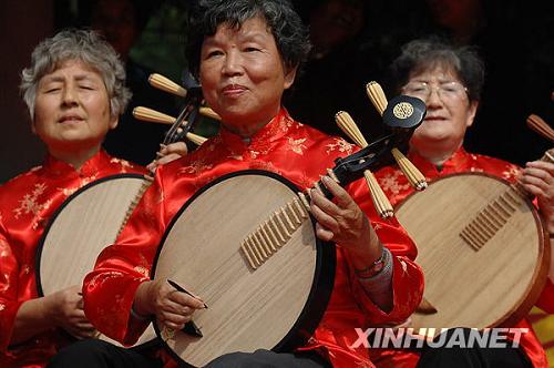 Разнообразные способы отмечания праздника Чунъян в Китае
