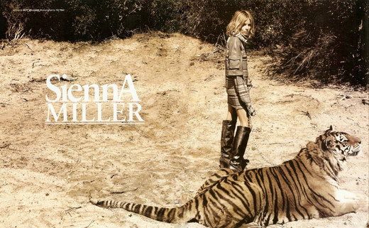 Сьенна Миллер с тигром