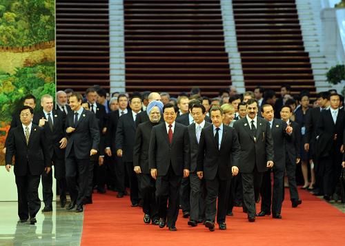 Председатель КНР Ху Цзиньтао:наилучший выбор, чтобы Азия и Европа сотрудничали рука об руку для достижения обоюдного выигрыша1