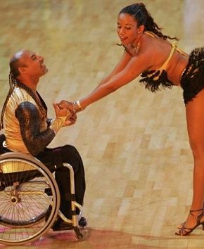 В Белоруссии прошел конкурс танцев на инвалидных колясках