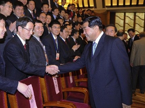 Председатель Всекитайского комитета НПКСК встретился с представителями, принявшими участие в 5-м Всемирном форуме этнических китайцев