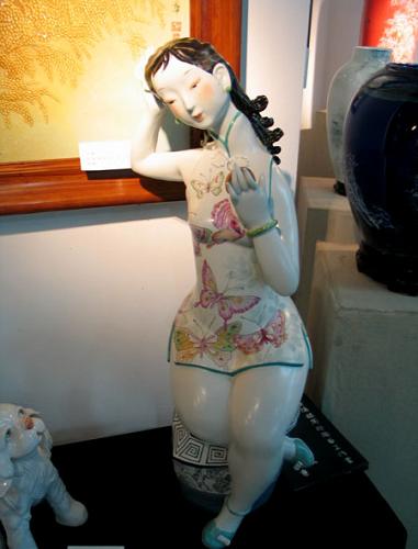 Очаровательные изделия из керамики и фарфора на выставке в Шанхае