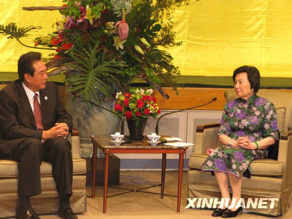 Чэнь Юньлинь встретился госпожой Гу-Янь Чжоюнь -- вдовой бывшего председателя Тайваньского фонда обменов через Тайваньский пролив Гу Чжэньфу
