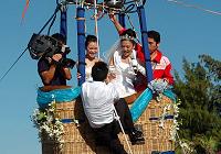 В городе Санья состоялась свадьба чемпиона пекинской Олимпиады по гимнастике Ян Вэя
