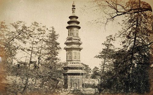 Фотографии парка Юаньминъюань, сделанные сто лет назад