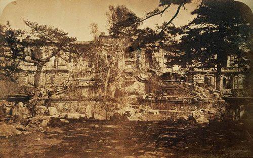 Фотографии парка Юаньминъюань, сделанные сто лет назад