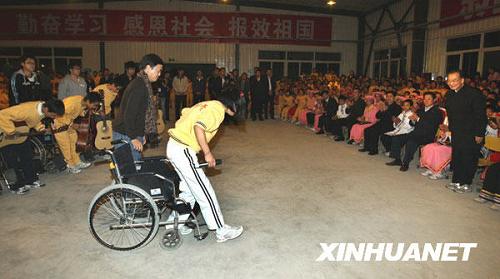 Премьер Вэнь Цзябао совершил инспекционную работу в пострадавших от землетрясения районах провинции Сычуань