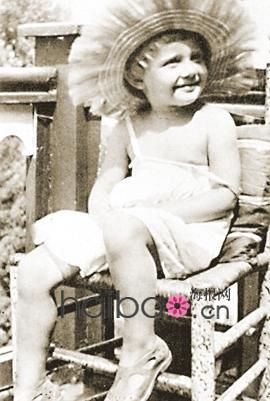 Драгоценные детские фотографии Одри Хепберн 4