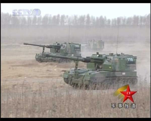 Китайское центральное телевидение сообщило, что на вооружение китайской армии поступил танк, оборудованный новым типом пушки4