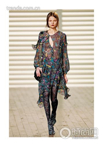 Десять нарядов из коллекции одежды осенне-зимнего сезона 2008 года бренда «Hippie Look» 9