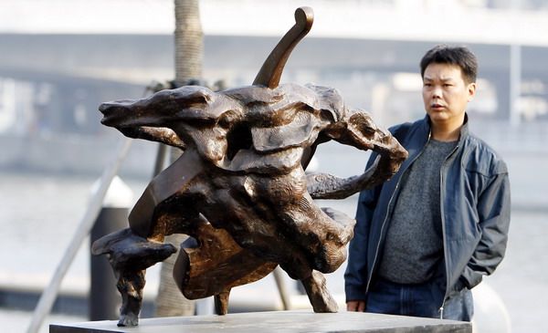 Первая китайская выставка скульптур открылась в Шанхае 