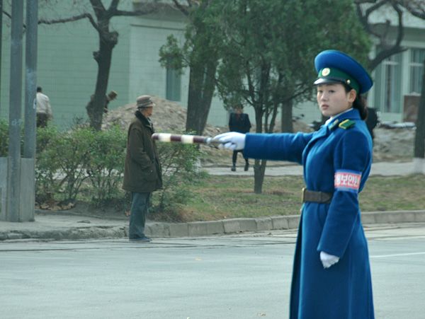 Впечатления от современной КДНР: женщины КДНР 