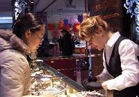 Российская продавщица в китайском магазине
