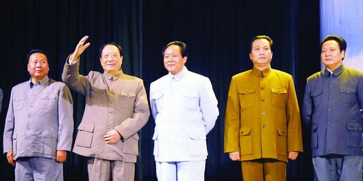Более десяти «Мао Цзэдунов» собрались в городе Чанша1