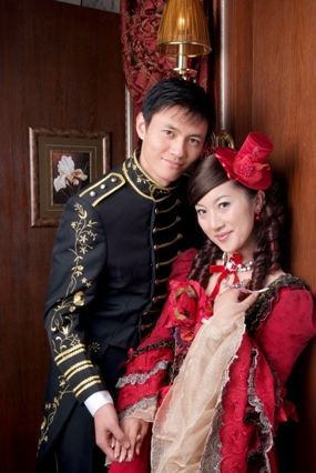 Китайские знаменитости, поженившиеся в 2008 году25