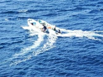 Китайское судно 'Чжэньхуа-4' успешно отбило атаку пиратов