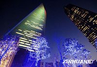 Новогоднее освещение шанхайских зданий