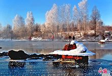 Красивые зимние пейзажи на реке Куэрбинь района Ичунь провинции Хэйлунцзян