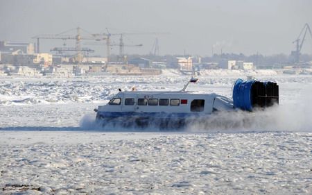 Российские туристы с покупками возвращаются в Благовещенск 