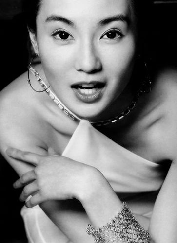 Очаровательная женщина – актриса Чжан Маньюй 1