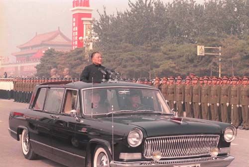 Великий военный парад в честь 35-летия со дня образования КНР в 1984 году.