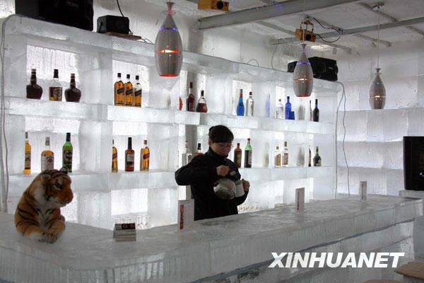 В Харбине появился бар изо льда, оформленный в традиционном китайском стиле 