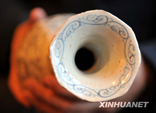 Редкая керамическая бутылка времен династии Юань (1271—1368 гг.) появилась в «китайской столице керамики» - Цзиндэчжэнь