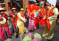 Традиционная коллективная свадьба в провинции Шаньдун